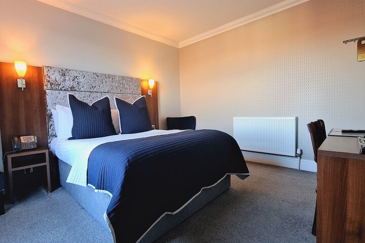 Room 14 of 31