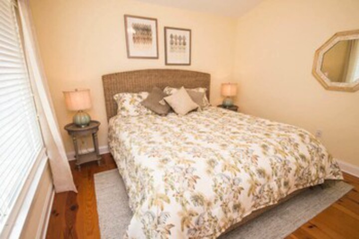 Room 25 of 25