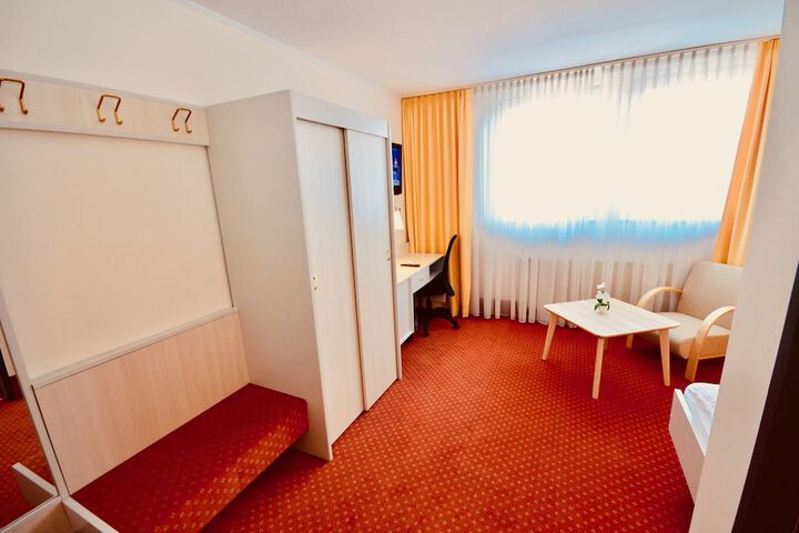 Room 14 of 35