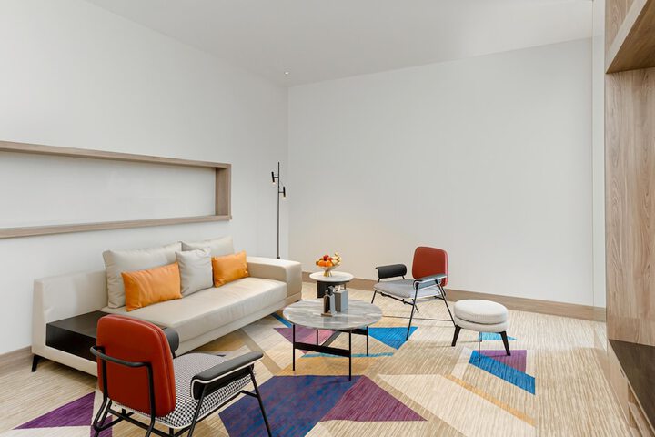 Room 21 of 53