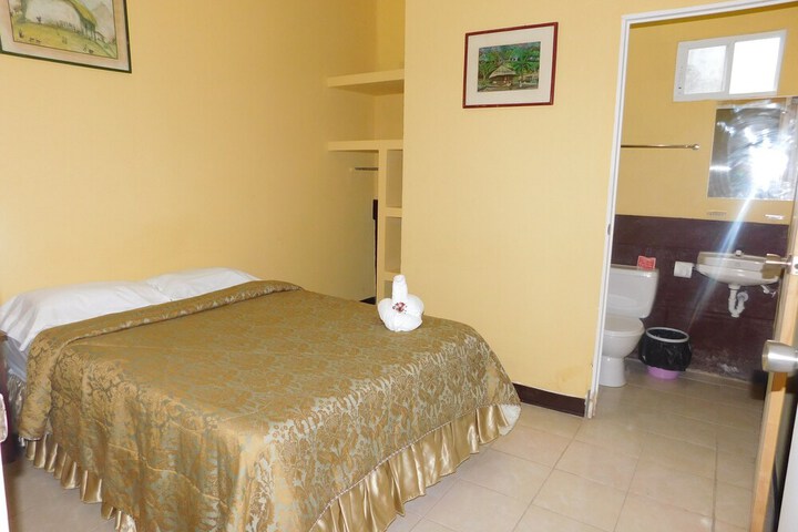 Room 25 of 59