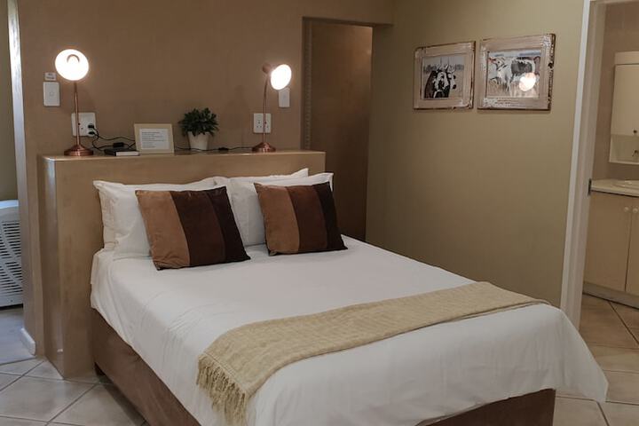 Room 9 of 49