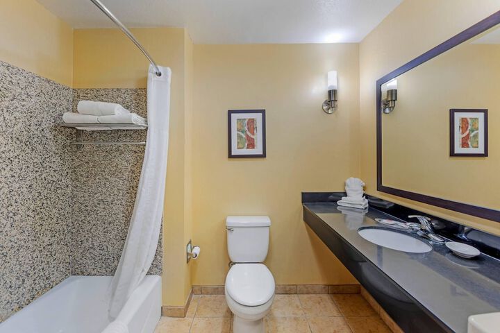 Room 10 of 46