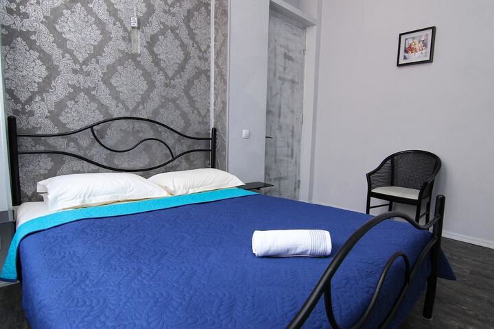 Room 5 of 96