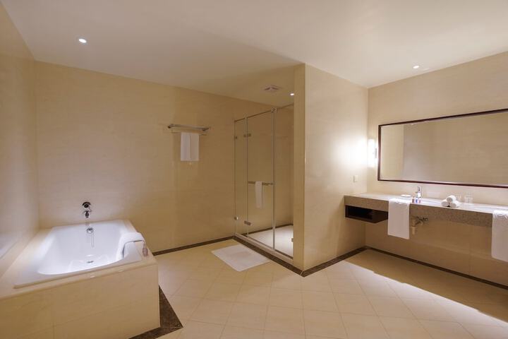 Room 70 of 120