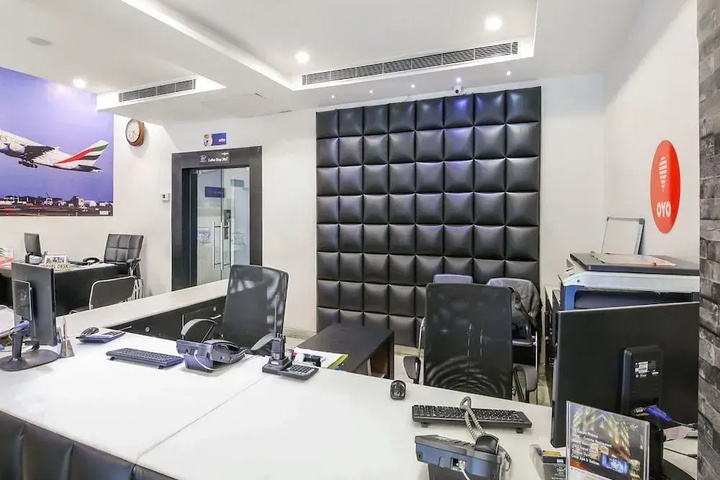 THE DAWN HOTEL BY OYO ROOMS
