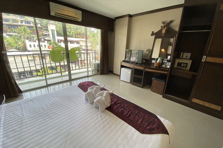 Room 21 of 53