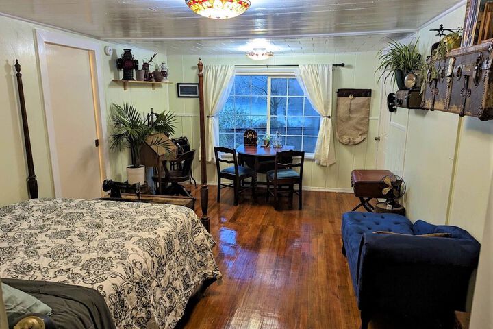 Room 25 of 117