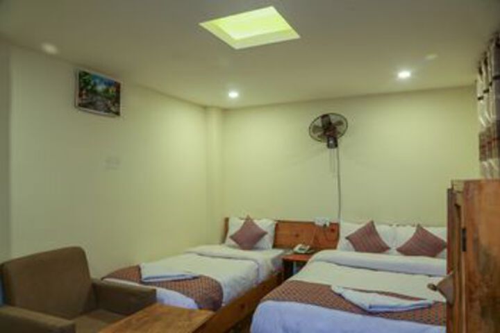 Room 42 of 60