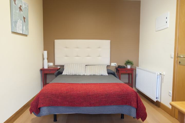 Room 7 of 27