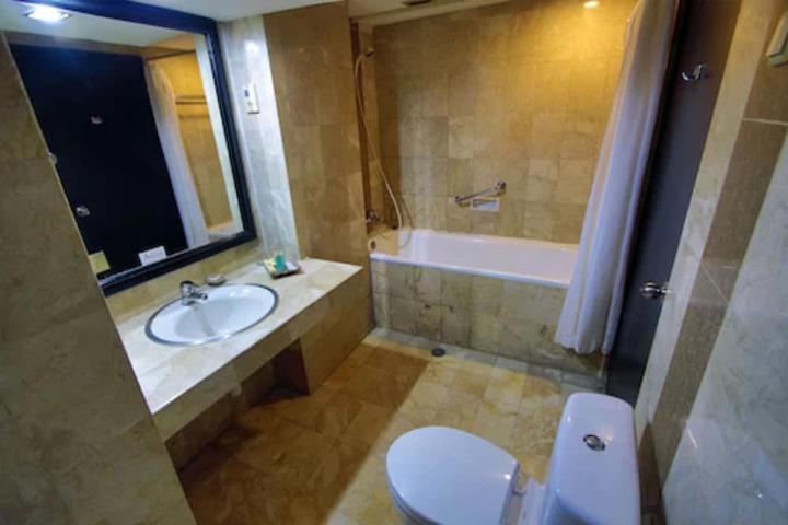 Room 20 of 50