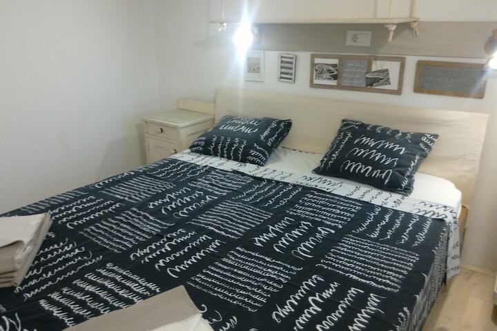 Room 8 of 91