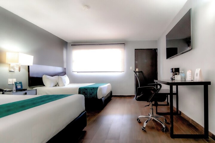 Room 80 of 215
