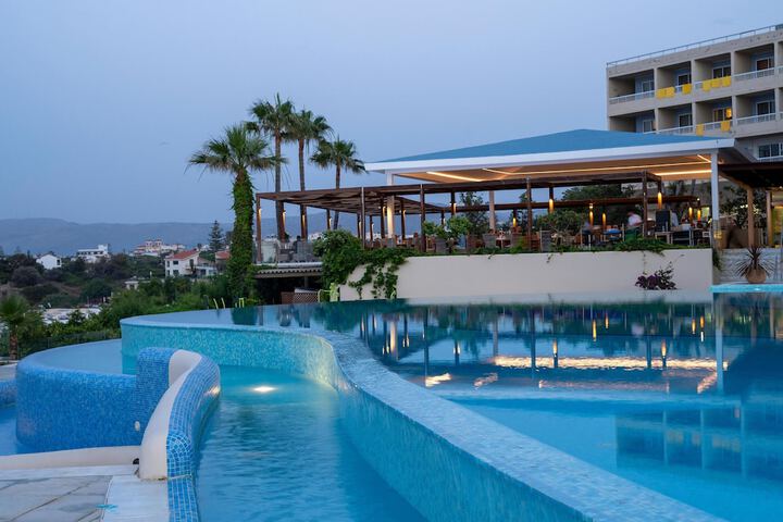 Pool 92 of 199