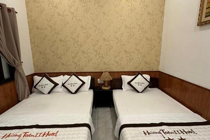 Hotel Suite Photo