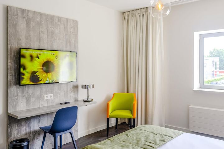 Room 36 of 73