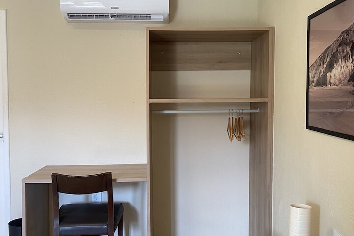 Room 26 of 37
