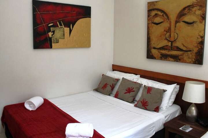 Room 6 of 54