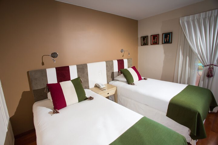 Room 25 of 82