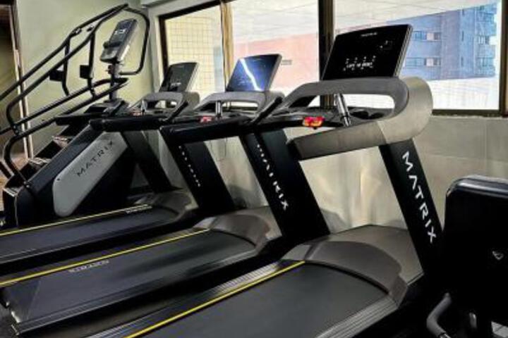 Health and Fitness 5 of 32