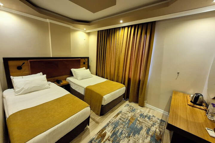Room 15 of 58
