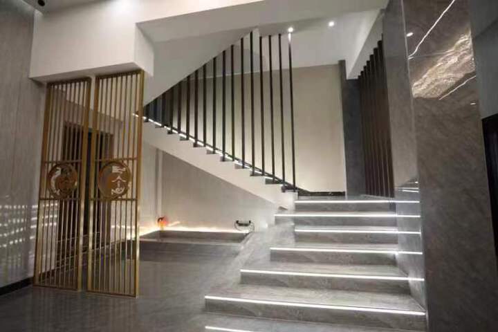 Wuxu Zunlong Jingxin Hotel