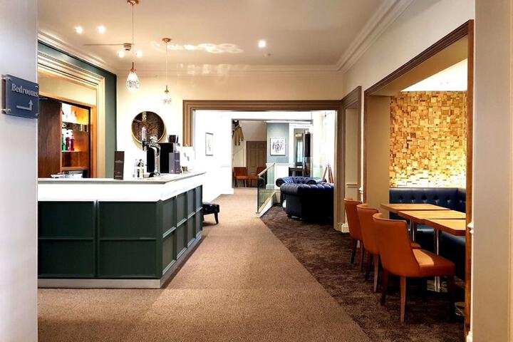 Hotel Interior 4 of 116