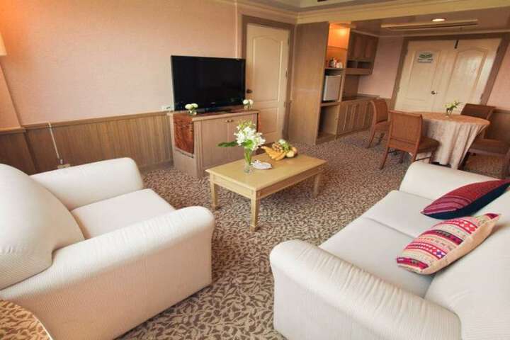 Room 34 of 49