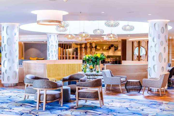 Guest Lobby