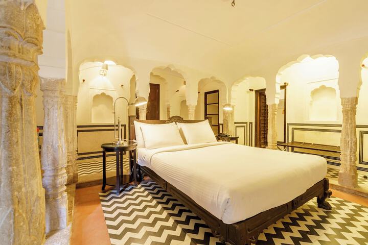 Room 8 of 73