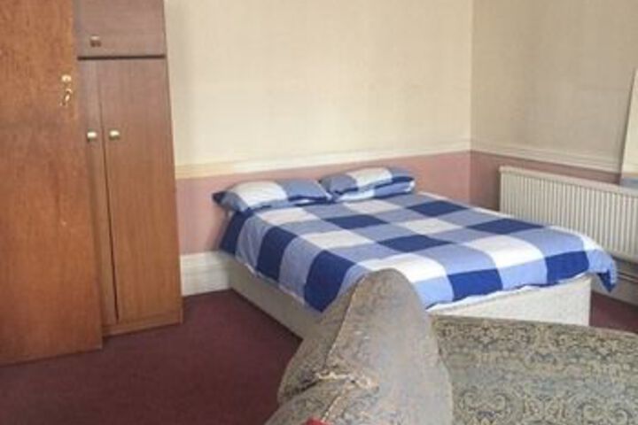 Room 14 of 31
