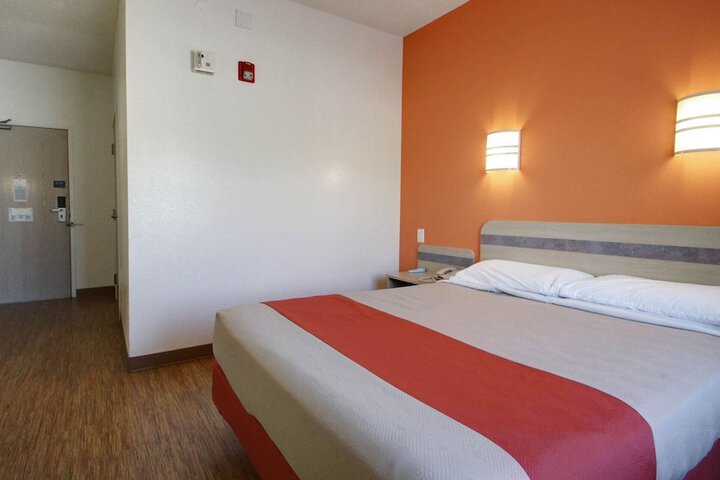 Room 20 of 36