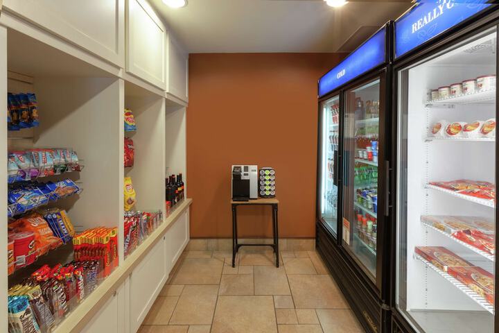 Snack bar