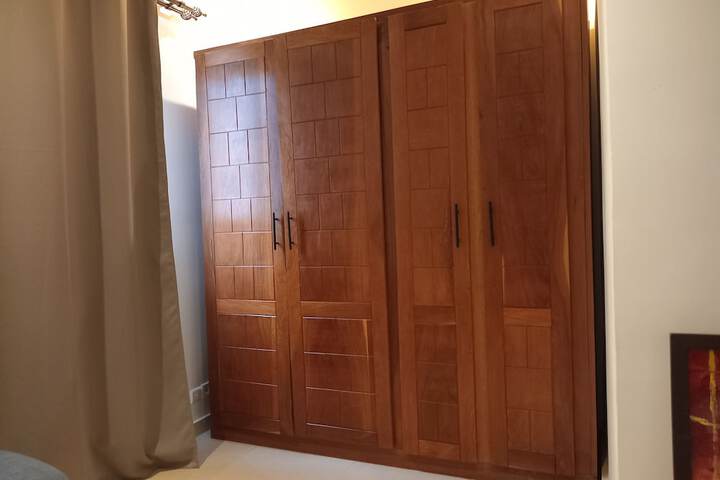 Room 4 of 69