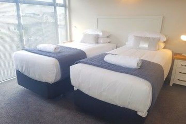 Room 6 of 20