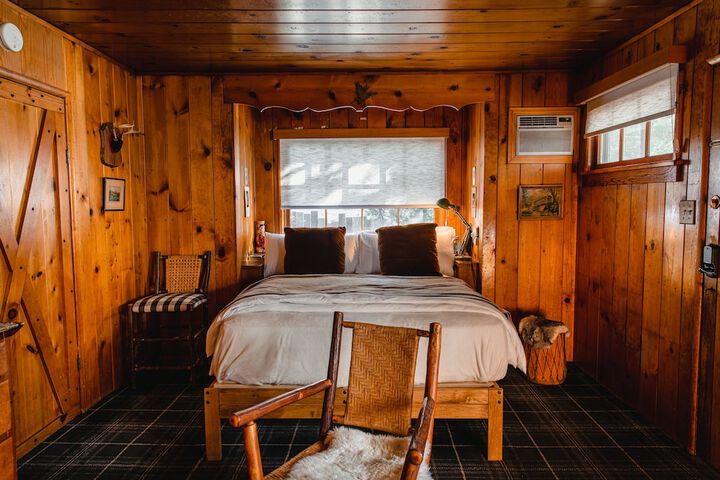 Room 10 of 74