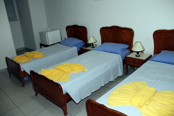 Room 4 of 43