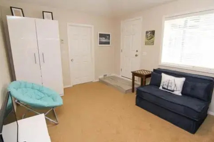 Room 7 of 15