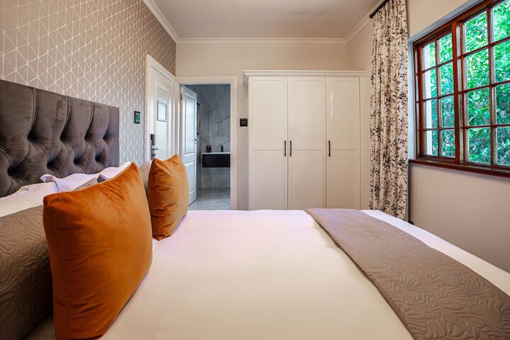 Room 14 of 107