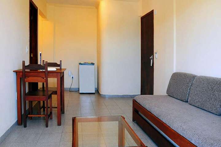 Room 13 of 48