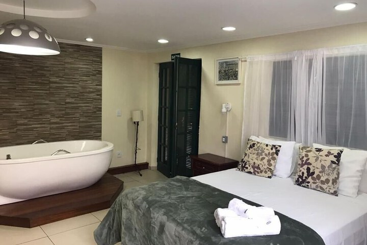 Room 13 of 92