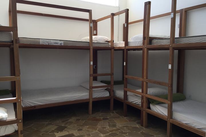 Room 5 of 18