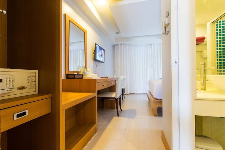 Room 16 of 47
