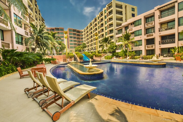 Pools & Facilities