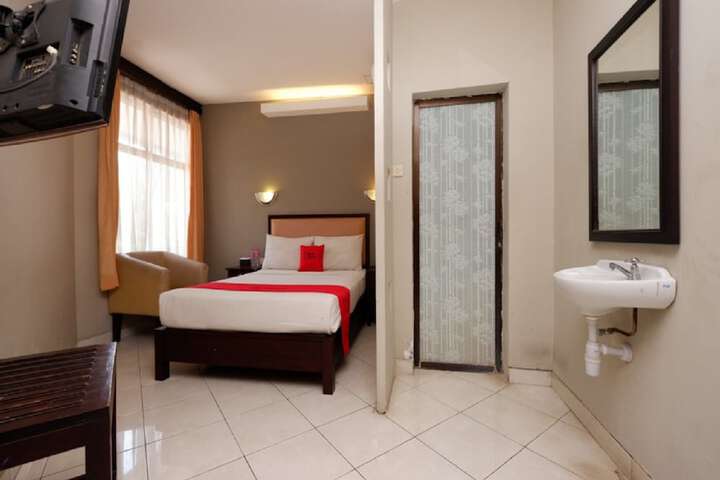 Room 7 of 15