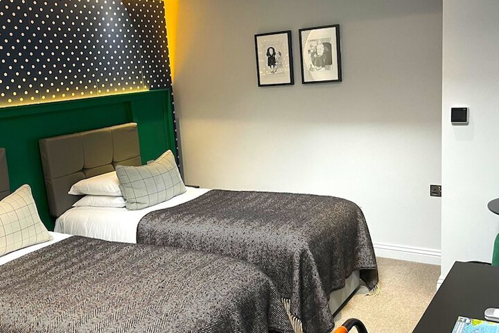 Room 29 of 106