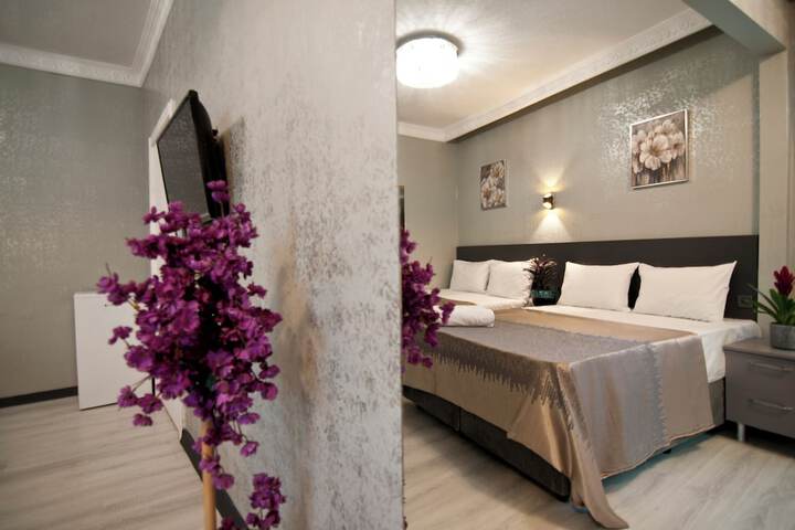 Room 8 of 42