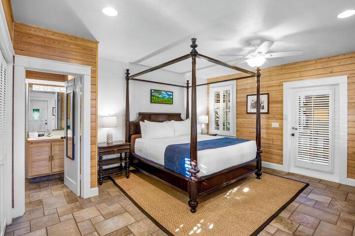 Room 28 of 44