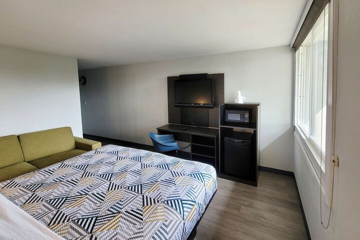 1 King Bed Accessible (1 of 8)