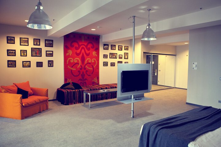 Room 8 of 31